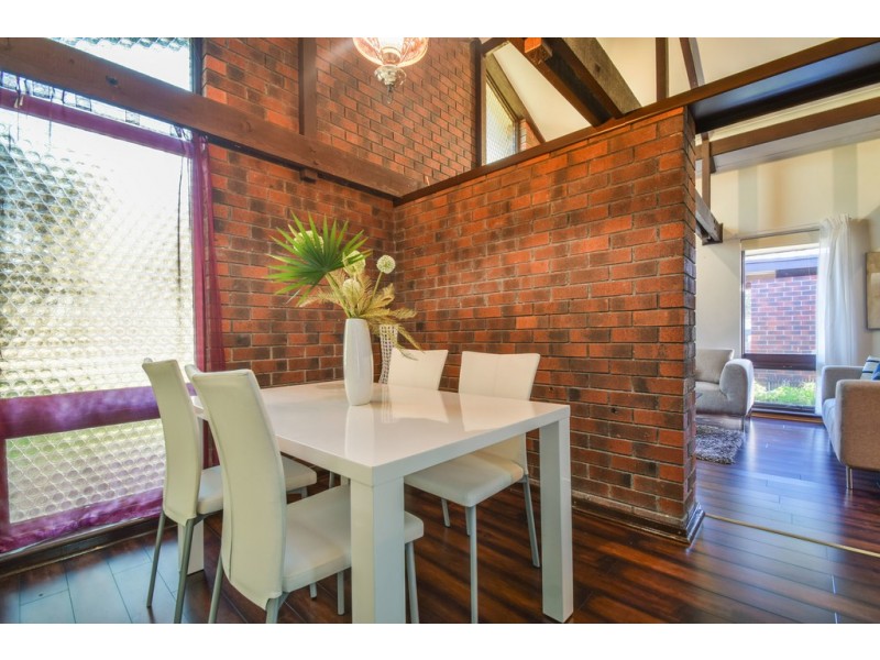 27 Suffolk Drive, Morphett Vale SA 5162