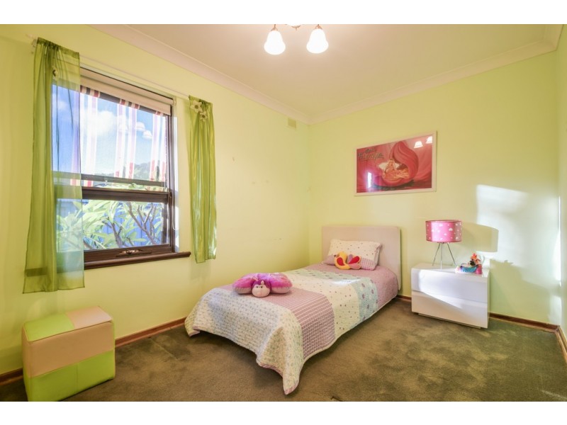 27 Suffolk Drive, Morphett Vale SA 5162