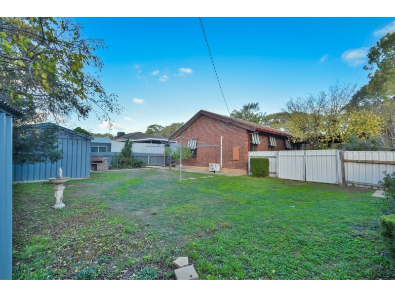27 Suffolk Drive, Morphett Vale SA 5162