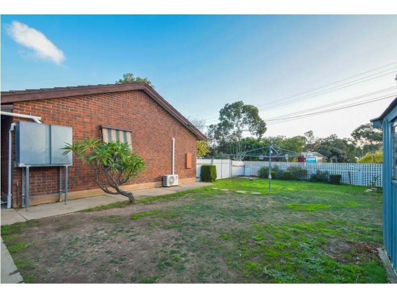 27 Suffolk Drive, Morphett Vale SA 5162