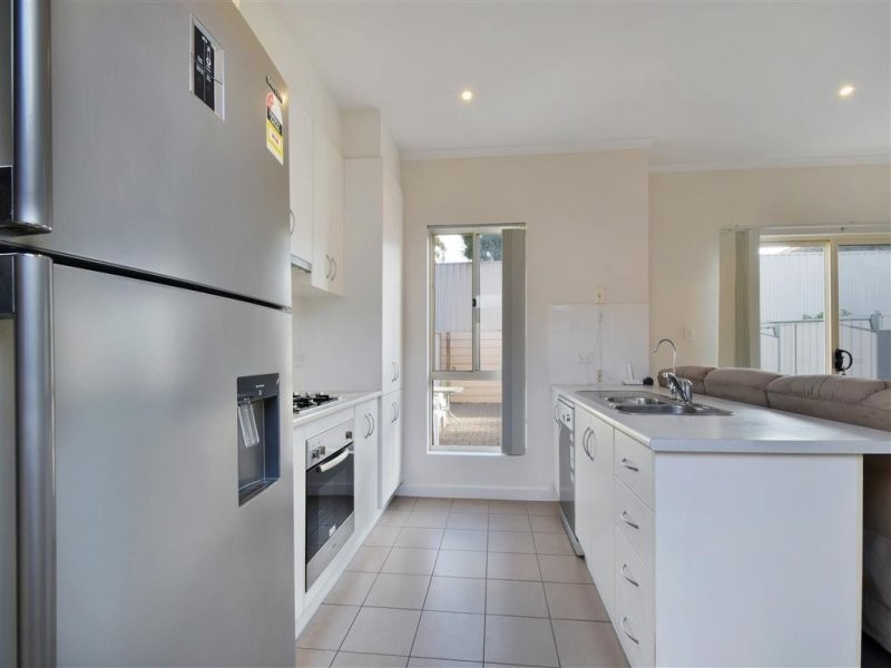 2/6 Dixie Court, Happy Valley SA 5159
