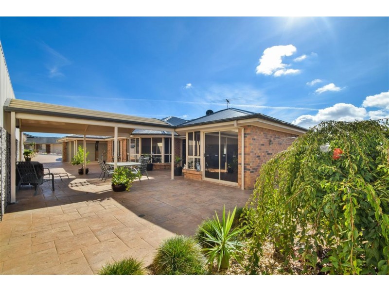 20 Daintree Drive, Seaford Rise SA 5169