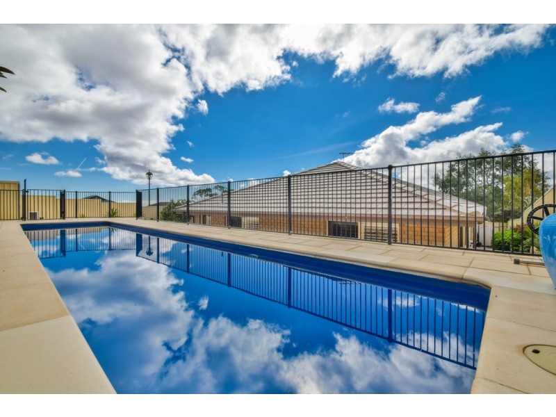 18 Coast View Court, Chandlers Hill SA 5159