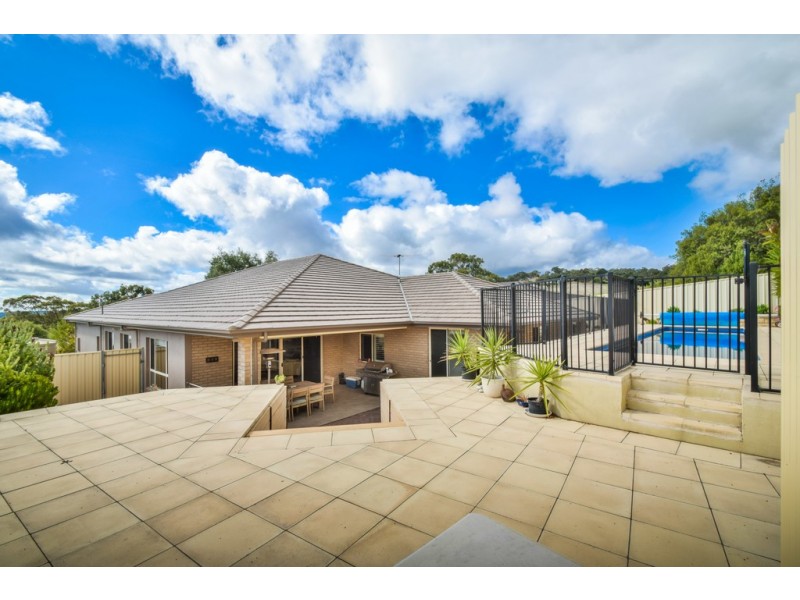 18 Coast View Court, Chandlers Hill SA 5159