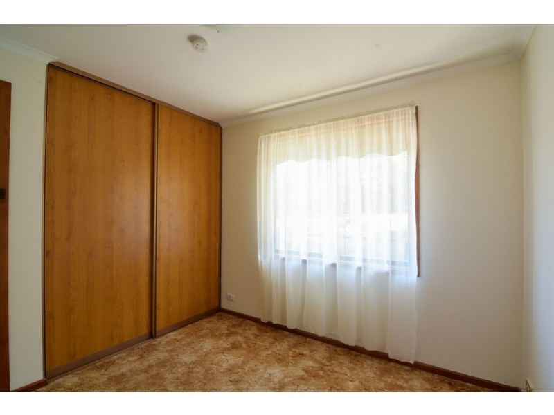 10 Jade Crescent, Happy Valley SA 5159