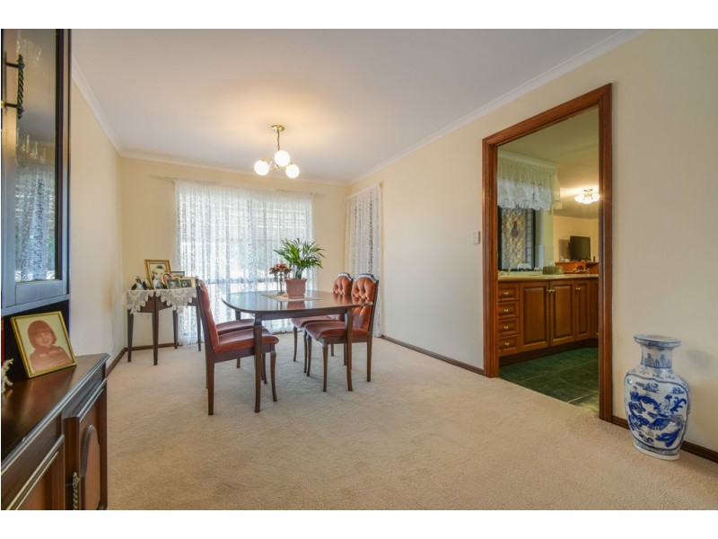 33 Siegersdorf Crescent, Old Reynella SA 5161