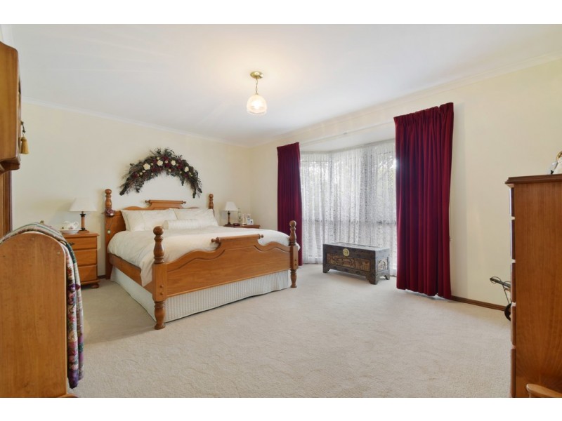 33 Siegersdorf Crescent, Old Reynella SA 5161