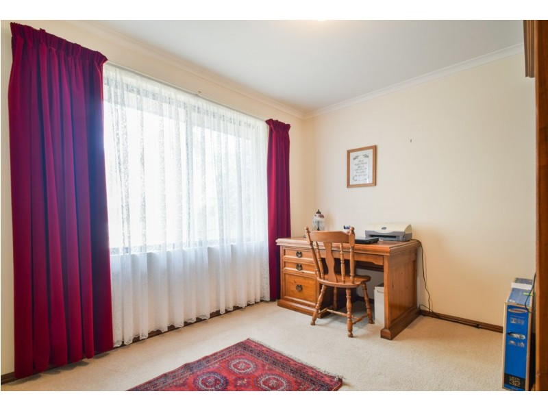 33 Siegersdorf Crescent, Old Reynella SA 5161