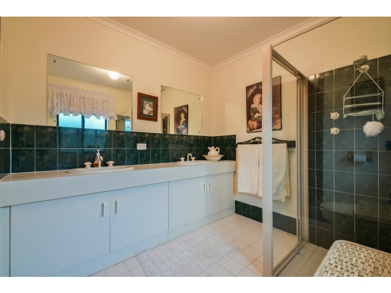 33 Siegersdorf Crescent, Old Reynella SA 5161
