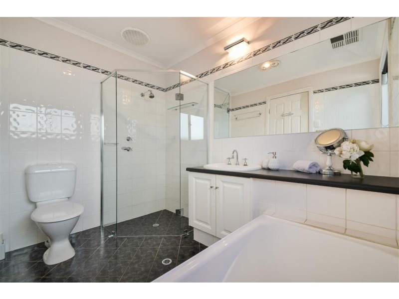 24 Meadowvale Road, Coromandel Valley SA 5051