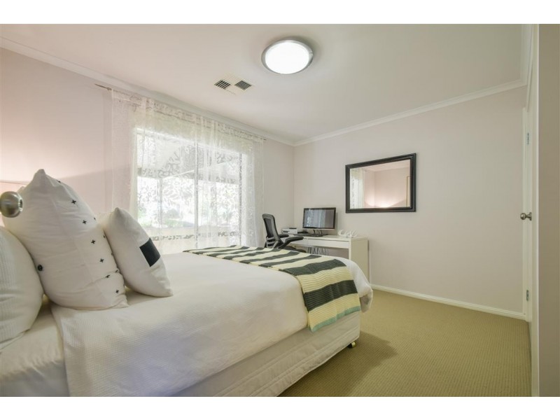 24 Meadowvale Road, Coromandel Valley SA 5051