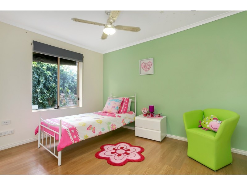 34 Trinidad Way, Happy Valley SA 5159