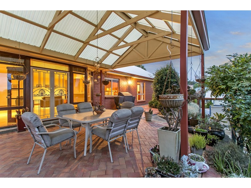 21 Merrivale Drive, Happy Valley SA 5159