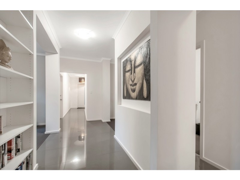 6 Bleby Court, Reid SA 5118