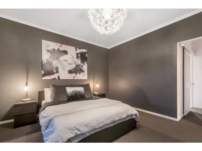 6 Bleby Court, Reid SA 5118