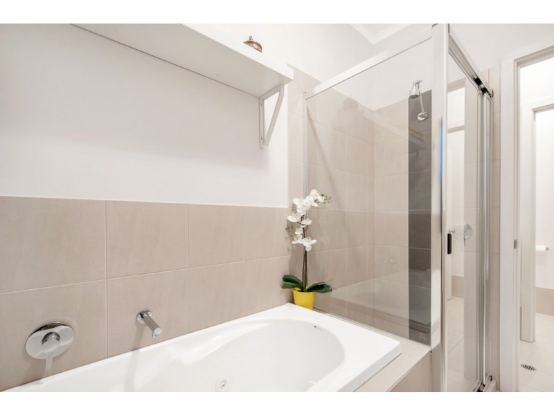 6 Bleby Court, Reid SA 5118