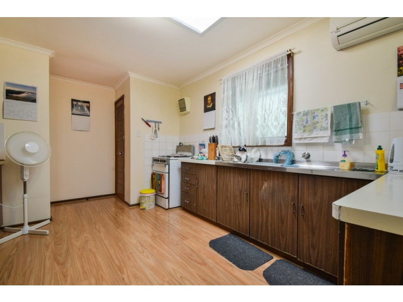 28 Itala Crescent, Hackham West SA 5163