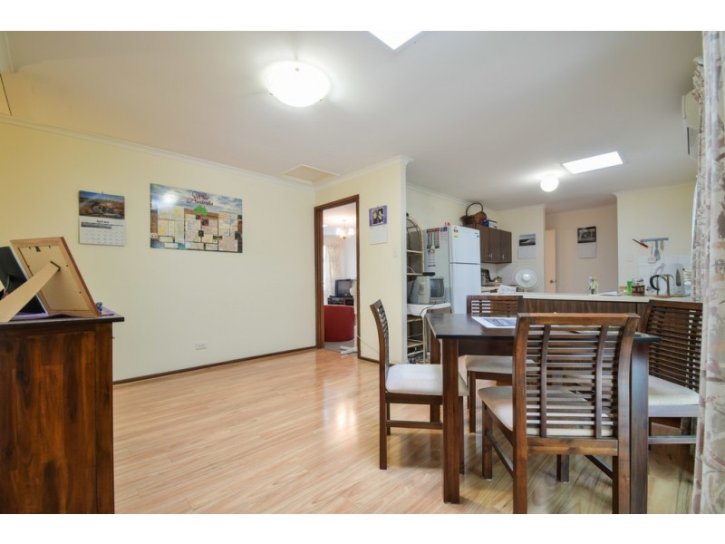 28 Itala Crescent, Hackham West SA 5163