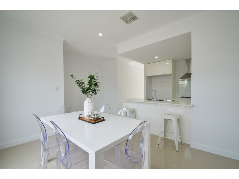 2/17 Pearce Street, Christies Beach SA 5165