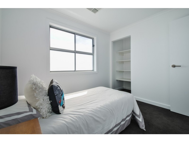 2/17 Pearce Street, Christies Beach SA 5165