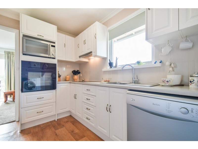 11 Damian Court, Christie Downs SA 5164