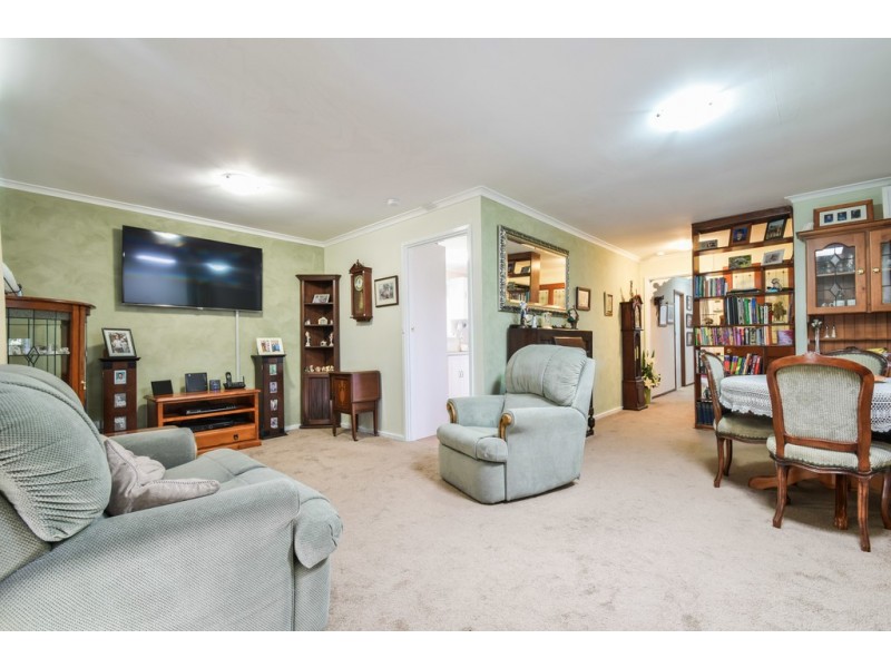 11 Damian Court, Christie Downs SA 5164