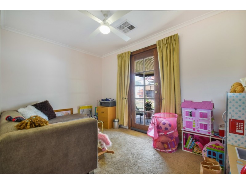 11 Damian Court, Christie Downs SA 5164