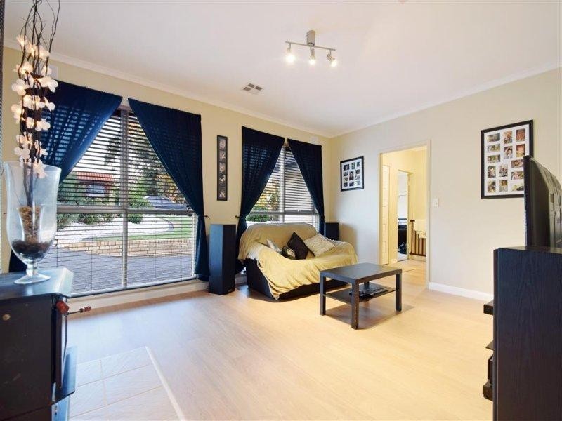 5 James Road, Happy Valley SA 5159
