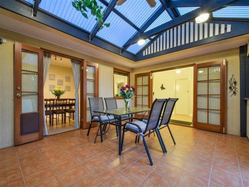 5 James Road, Happy Valley SA 5159