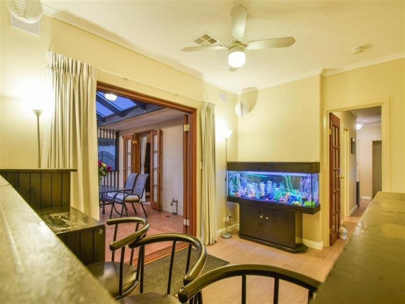 5 James Road, Happy Valley SA 5159