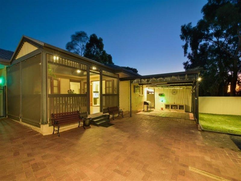 5 James Road, Happy Valley SA 5159