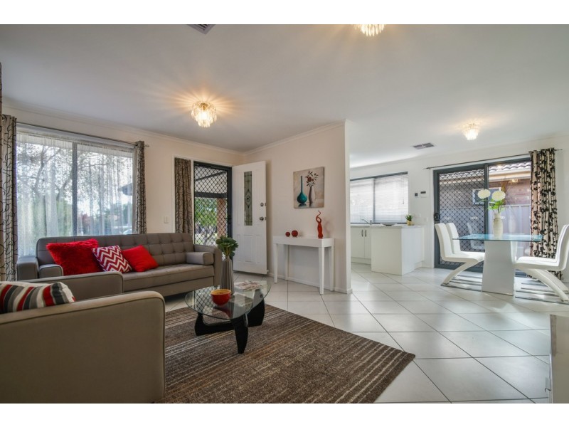 11 Sea Eagle Crescent, Seaford Rise SA 5169