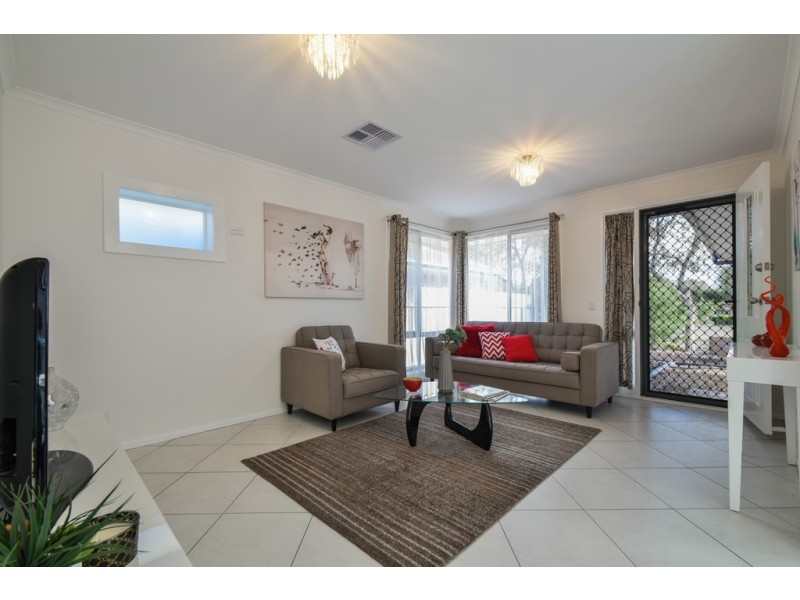 11 Sea Eagle Crescent, Seaford Rise SA 5169
