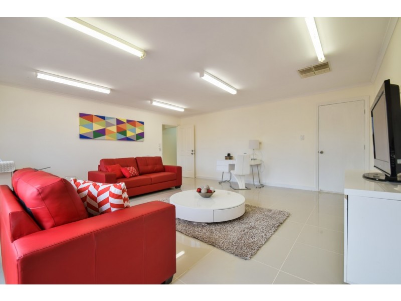 9 Allworth Drive, Happy Valley SA 5159