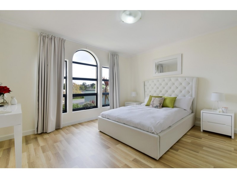 9 Allworth Drive, Happy Valley SA 5159