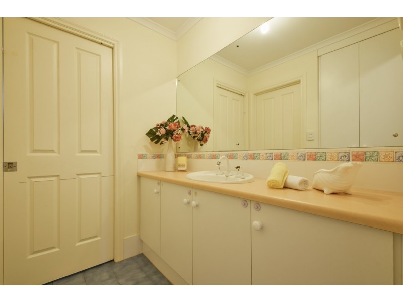 9 Allworth Drive, Happy Valley SA 5159