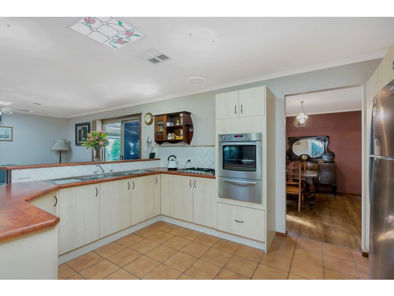 71 Fraser Avenue, Happy Valley SA 5159