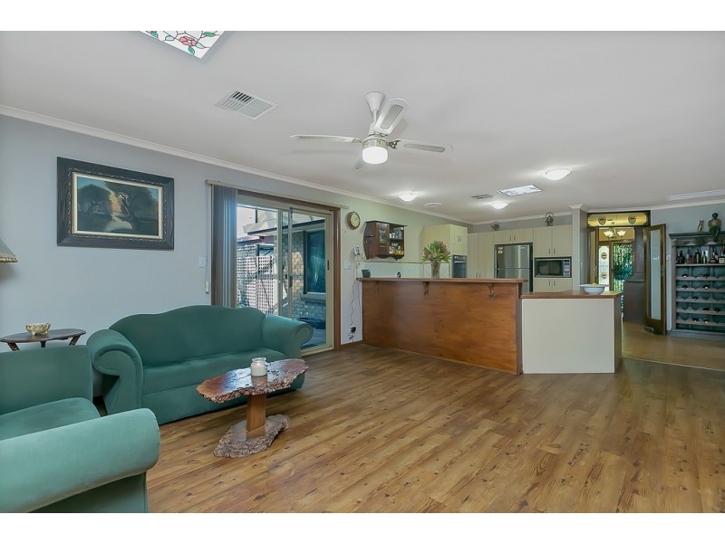 71 Fraser Avenue, Happy Valley SA 5159