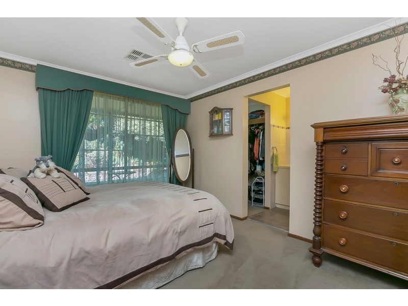 71 Fraser Avenue, Happy Valley SA 5159