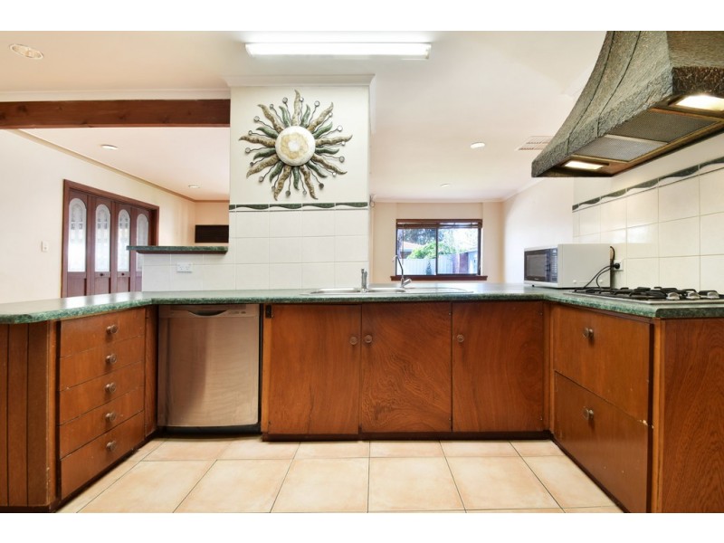 12 Alta Avenue, Happy Valley SA 5159