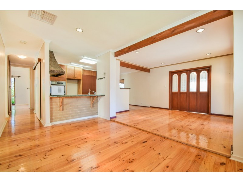 12 Alta Avenue, Happy Valley SA 5159