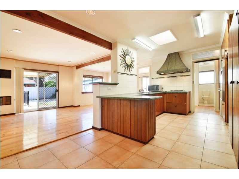 12 Alta Avenue, Happy Valley SA 5159