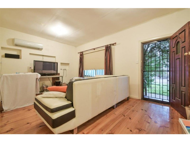 4 Embert Street, Sturt SA 5047