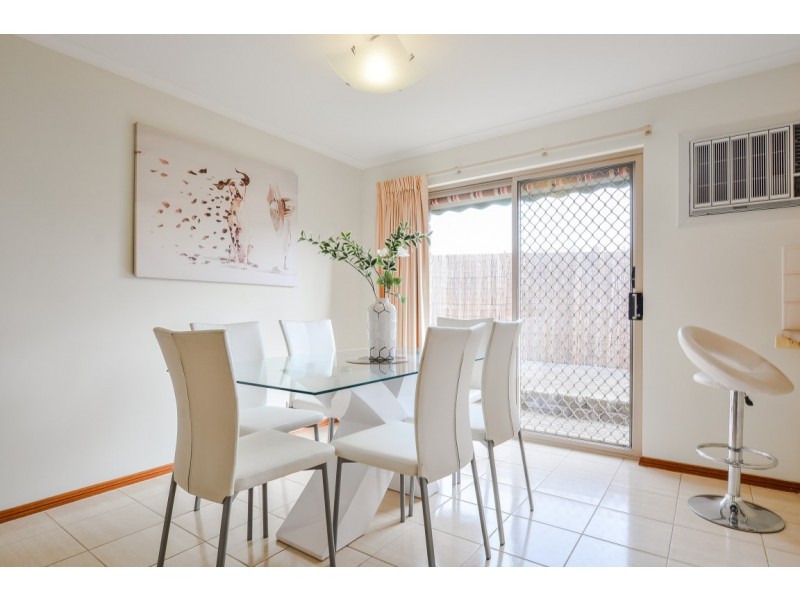 2/7 Rothschild Street, Woodcroft SA 5162