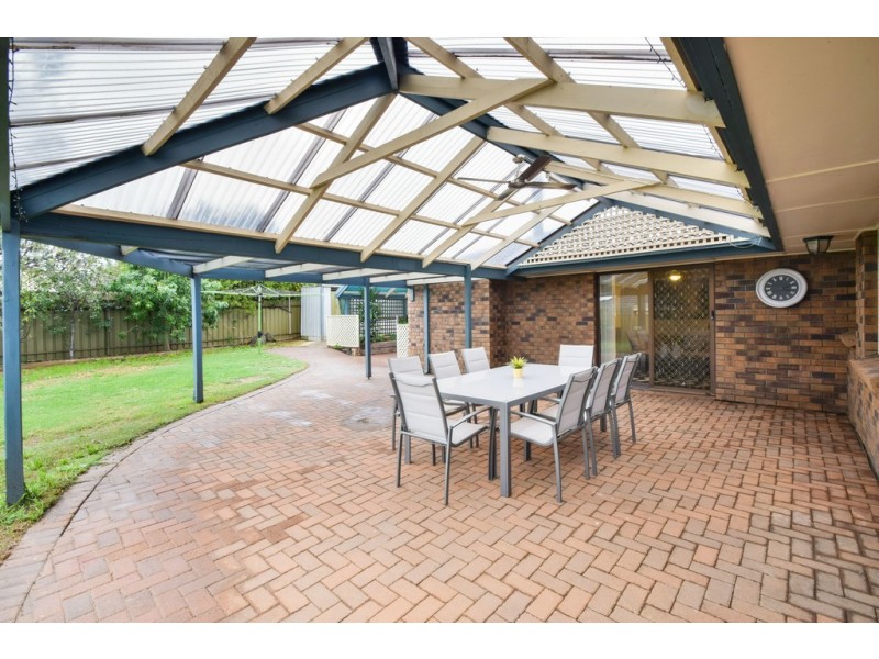 9 Oakhill Crescent, Morphett Vale SA 5162