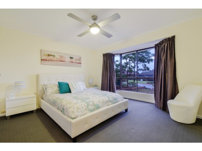 9 Oakhill Crescent, Morphett Vale SA 5162