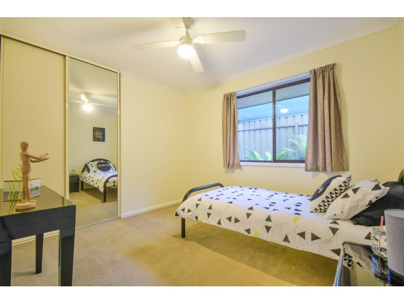 9 Oakhill Crescent, Morphett Vale SA 5162