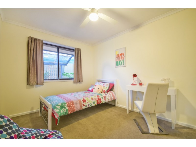 9 Oakhill Crescent, Morphett Vale SA 5162
