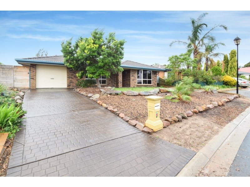 9 Oakhill Crescent, Morphett Vale SA 5162