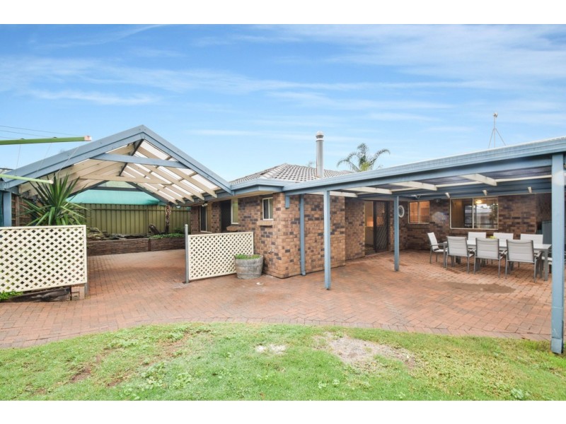 9 Oakhill Crescent, Morphett Vale SA 5162